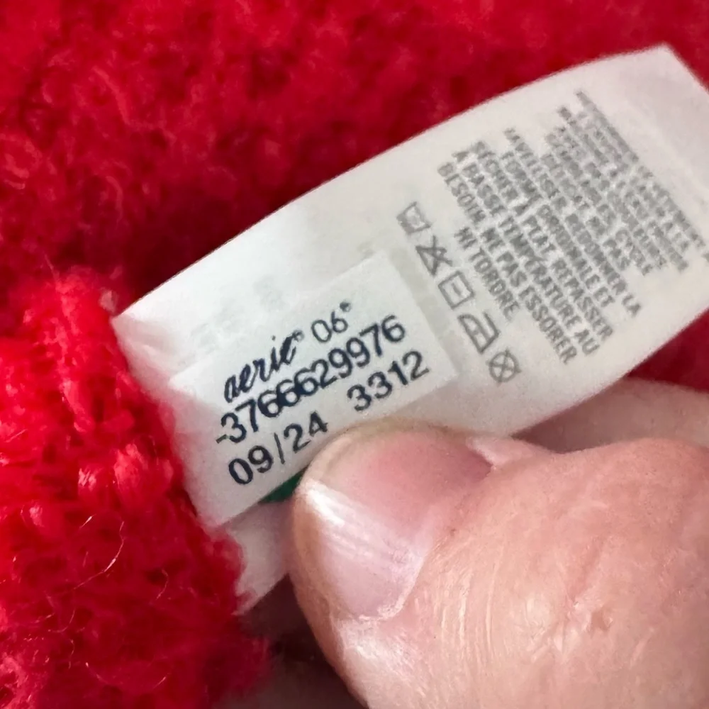 aerie red fuzzy v neck medium weight oversized sweater Size XS